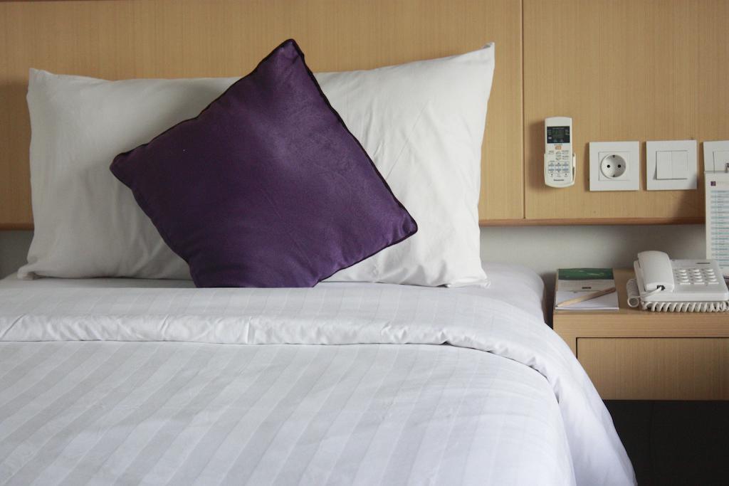 Twin Room with Private Bathroom,698296641:JPEG